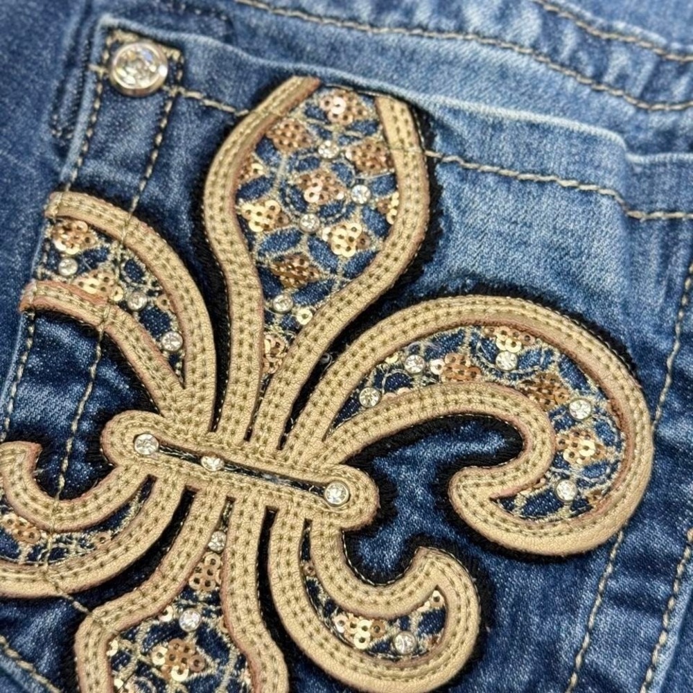 Miss Me Fleur De Lis Denim Shorts Rhinestone Y2K McBling Womens 28 rhinestone - Picture 6 of 8